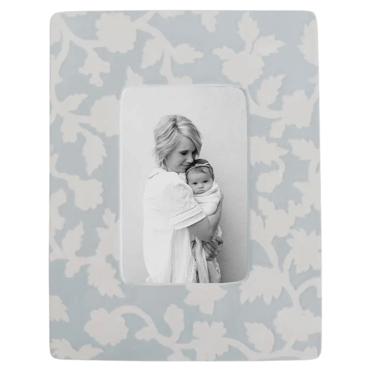 Preorder, Ships in 4 weeks- Light Blue Chinoiserie Photo Frame